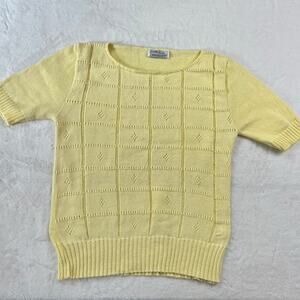 Cuddle Knit Yellow Short Sleeve Vintage Sweater Women's size Small Block Design